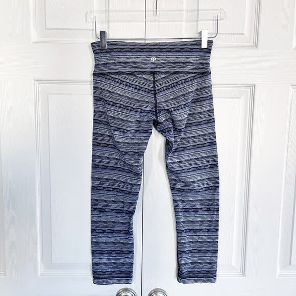 Lululemon Wunder Under Crop III in Space Dye Twist Sapphire Blue Multi - Picture 4 of 6